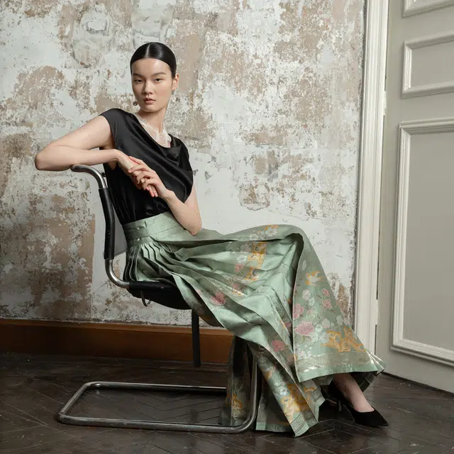 A LIFE ON THE LEFT T