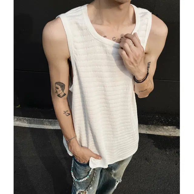 GOODHENLCE T