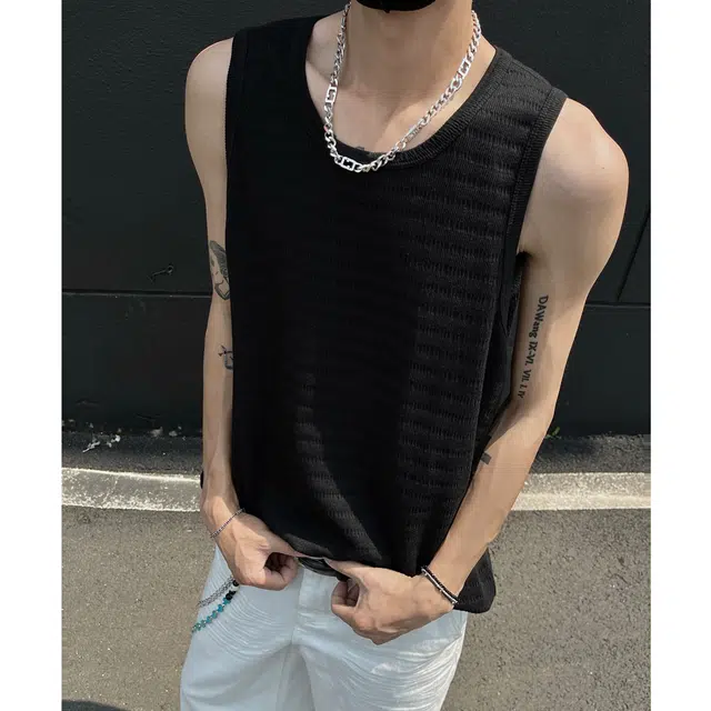 GOODHENLCE T
