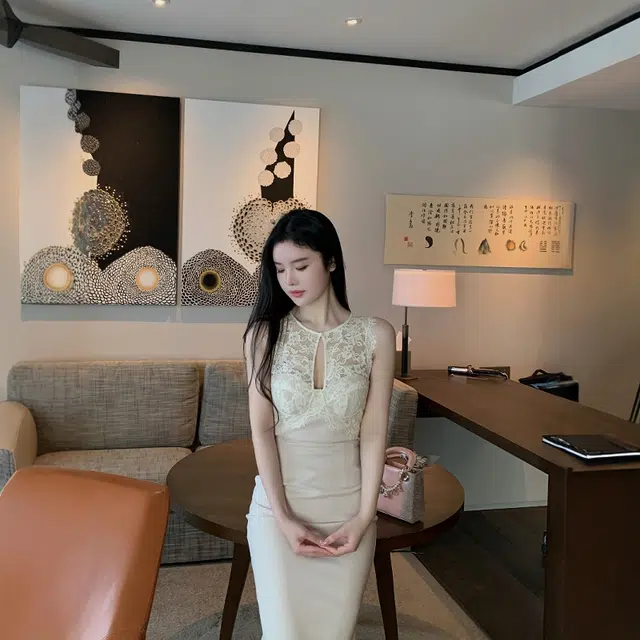 格子苔 蕾丝拼接镂空设计感女修身气质包臀裙无袖连衣裙 女款