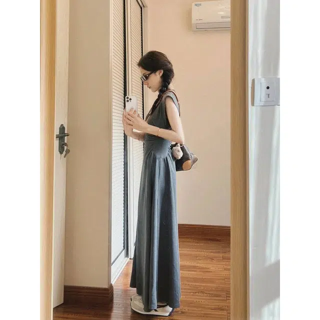 格子苔 通勤时尚休闲简约无袖连衣裙 女款