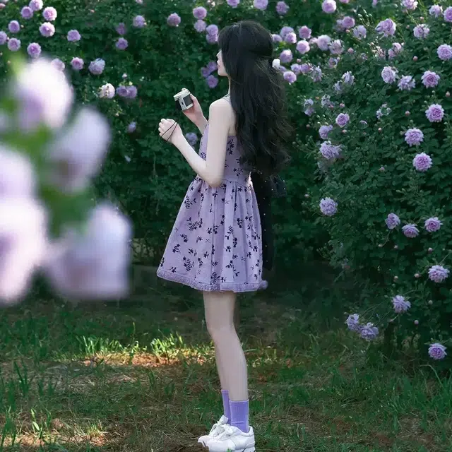 格子苔 甜辣妹碎花流苏挂脖收腰气质设计感小个子短裙夏季吊带连衣裙 女款