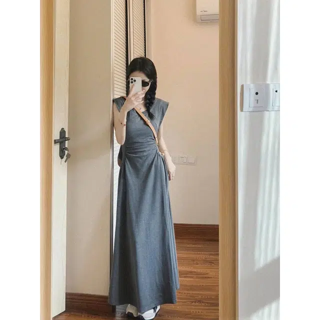 格子苔 通勤时尚休闲简约无袖连衣裙 女款