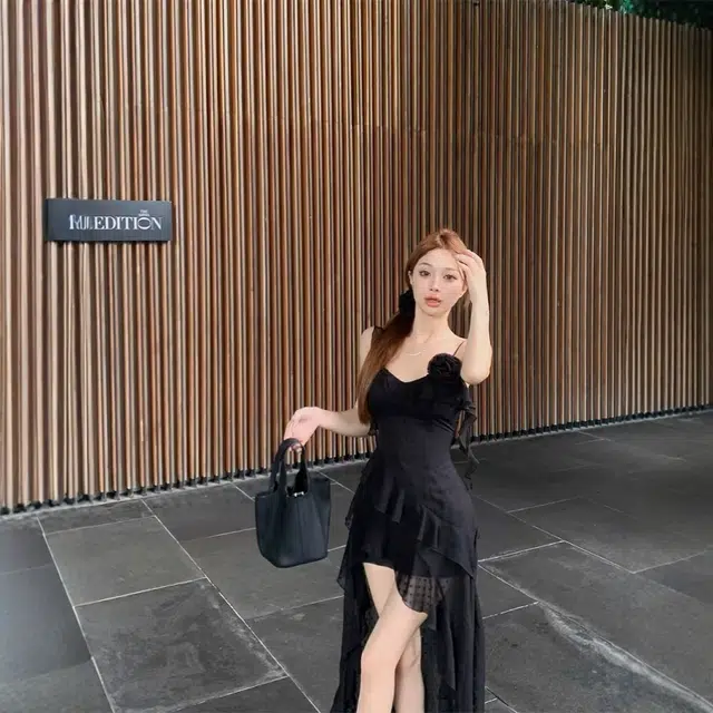格子苔 法式纯欲风赫本子女夏季收腰气质不规则荷叶边长裙吊带连衣裙 女款