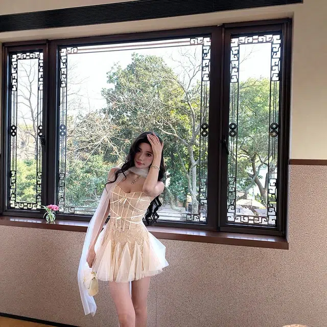 格子苔 刺绣条纹今年流行爆款仙女裙吊带连衣裙 女款