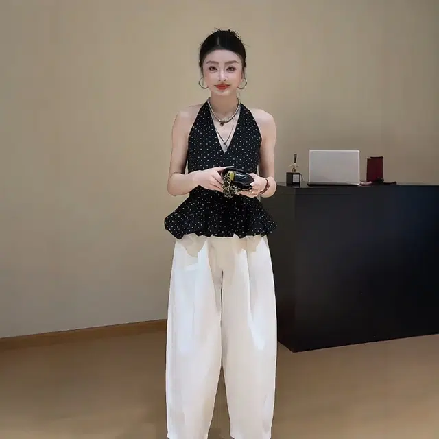 V T