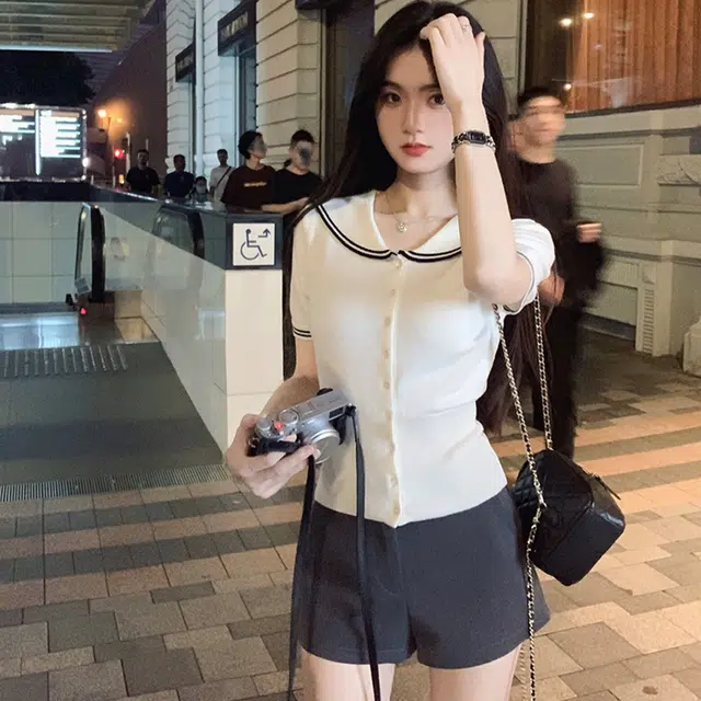 格子苔 设计感海军领长袖女秋小香风气质小众甜美减龄修身显瘦上衣针织衫 女款