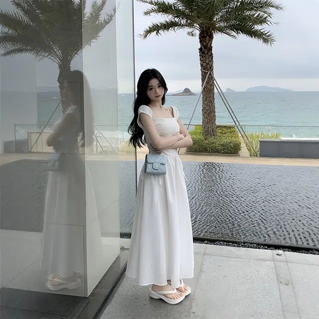 格子苔 休闲气质简约纯色短袖连衣裙 女款