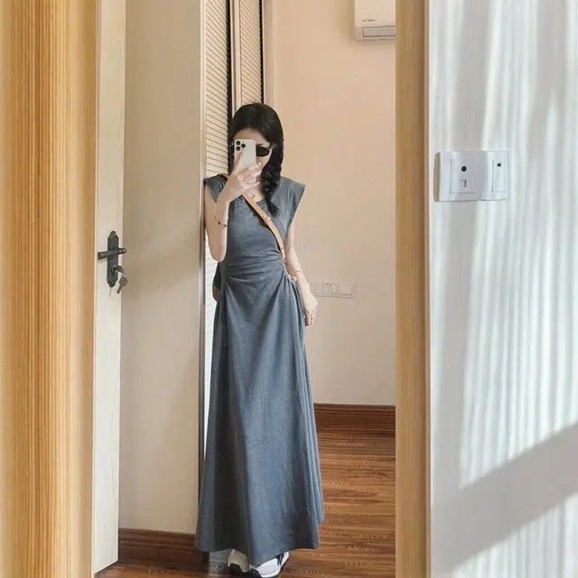 格子苔 通勤时尚休闲简约无袖连衣裙 女款