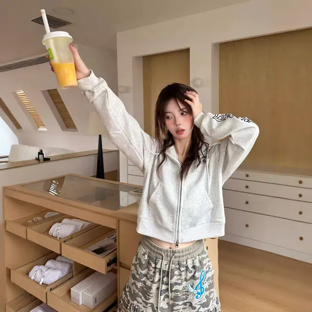 格子苔 哥特风字母印花连帽女秋季复古辣妹百搭短款外套 卫衣 女款