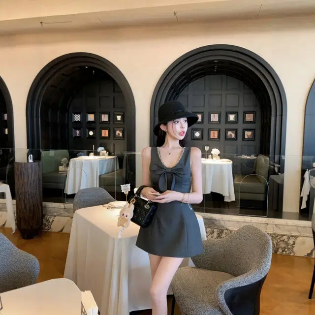 格子苔 千金风甜美短裙夏季收腰显瘦设计感气质性感法式背心女无袖连衣裙 女款