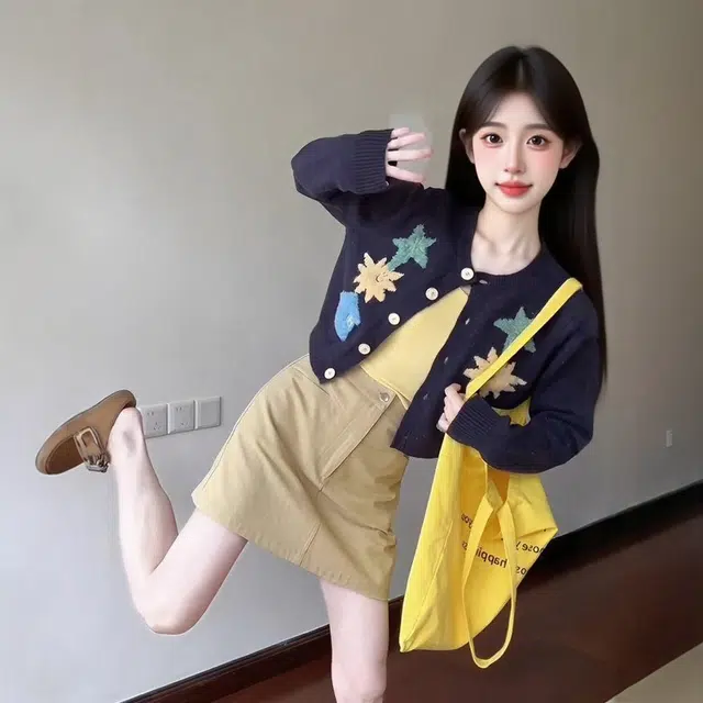 格子苔 星星提花开衫女年秋日系短款复古慵懒减龄软糯显瘦气质甜美风百搭外套针织衫 女款