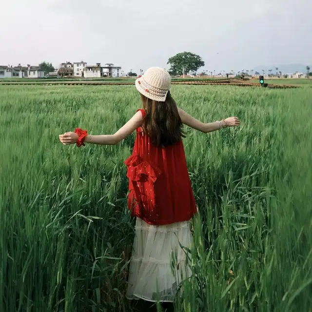 格子苔 初夏搭配一整套旅游穿搭夏日出游拍照甜美小裙子裙装套装 女款