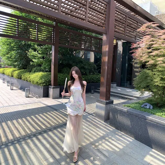 格子苔 荷叶边法式印花女夏季网纱拼接收腰裙子温柔风包臀长裙 吊带连衣裙 女款