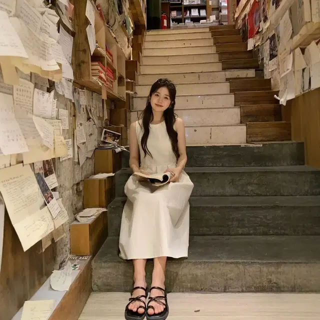格子苔 法式高级感小个子气质简约通勤无袖连衣裙 女款