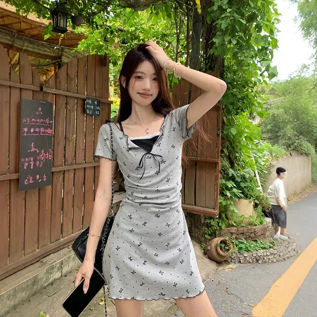 格子苔 纯欲蝴蝶结法式小个子高级感收腰显瘦短裙短袖连衣裙 女款