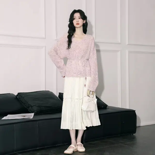 V