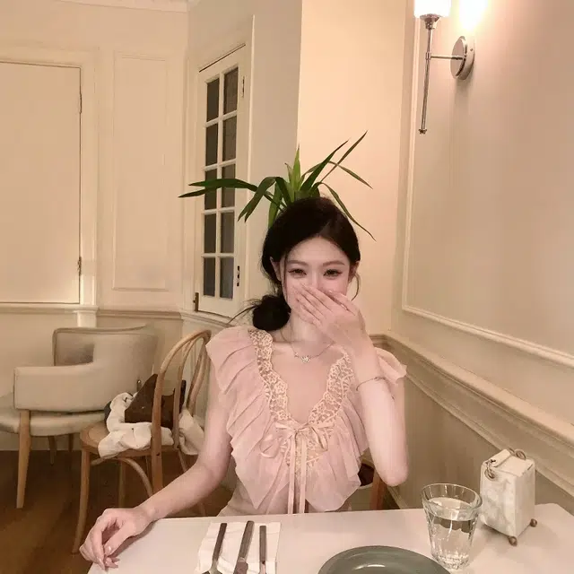v