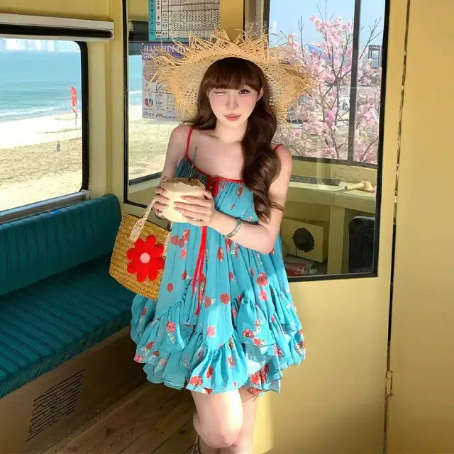 格子苔 不规则碎花法式多巴胺短裙吊带连衣裙 女款