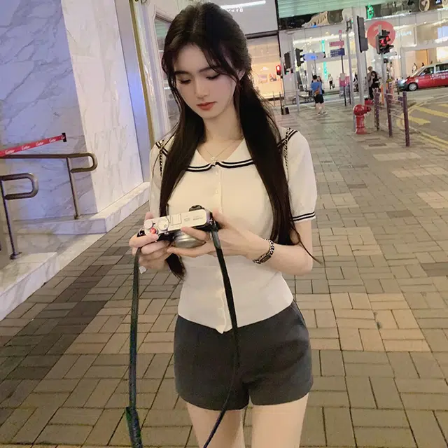 格子苔 设计感海军领长袖女秋小香风气质小众甜美减龄修身显瘦上衣针织衫 女款