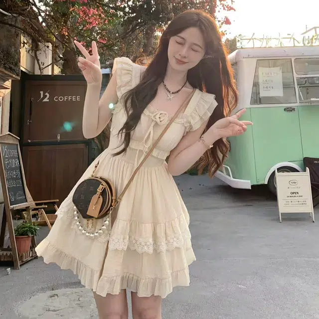 MISSHONEY MH