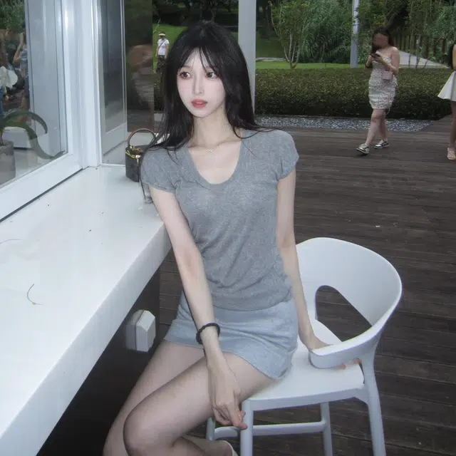 MISSHONEY MH vt T