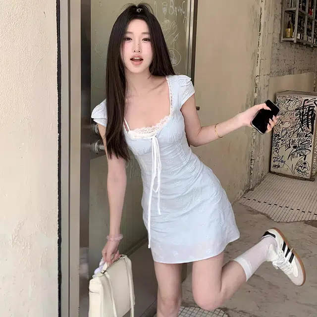 MISSHONEY MH A