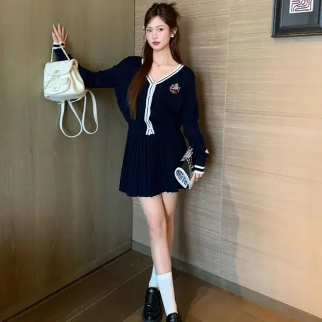 MISSHONEY MH V