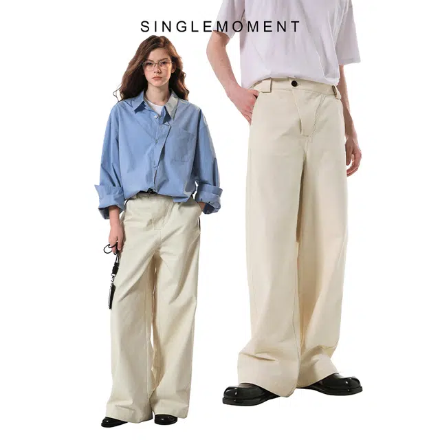 SINGLE MOMENT