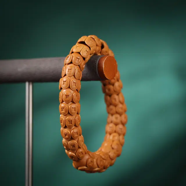 镯钰瑭 招财进宝玄学 盘玩新中式国潮时尚民族风高级感满满 事业有成 节节高升 学业顺利 #好运 橄榄核 手串 男女同款情侣款