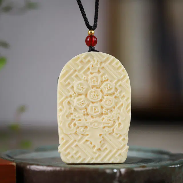 镯钰瑭 国风顺利平安转运佛牌轻奢高级感文玩招财纳福 财源广进 节节高升复古文艺风#好运 象牙果 项链 男女同款情侣款
