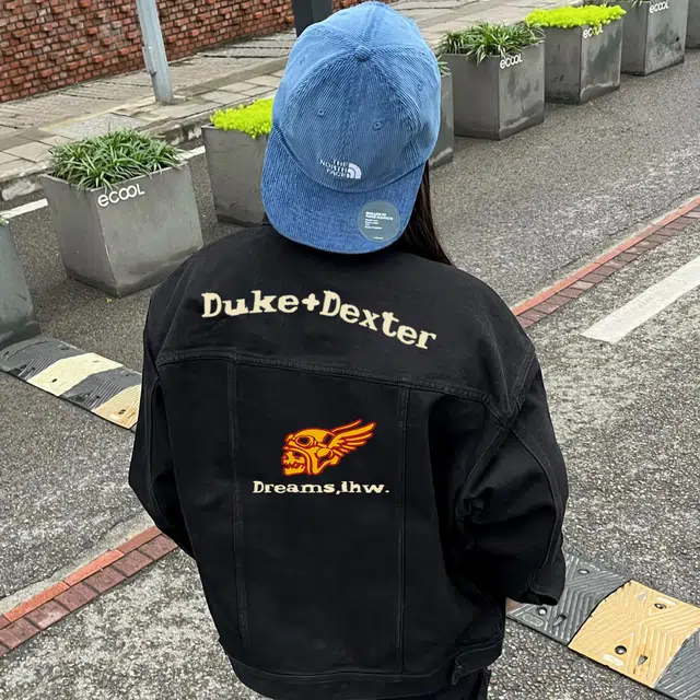 DUKE+DEXTER