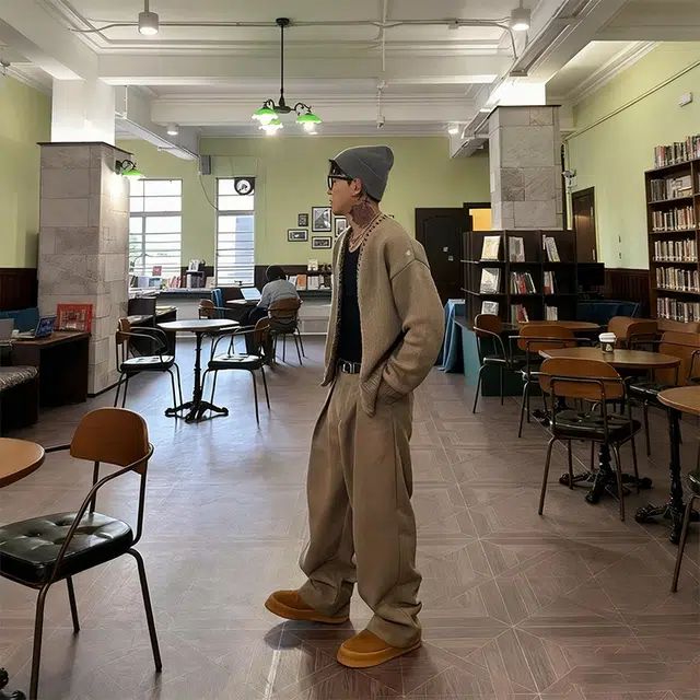 QEWBG V