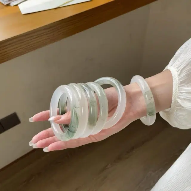 【甄选特级多翠】 水贝 新中式宫廷风古典 清冷优雅青山黛日常通勤百搭 吉祥如意平安顺遂雅韵轻奢质感 #好运 天然 天山翠 手镯 女款