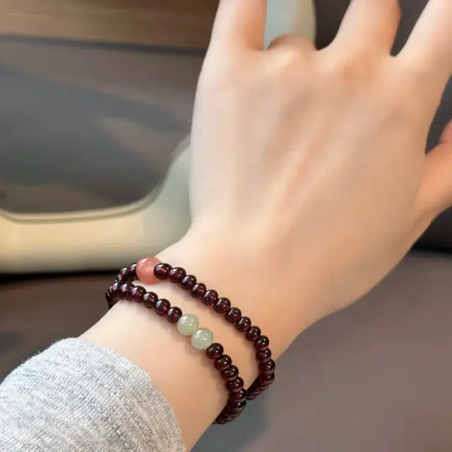 水贝 醉红颜 国风新中式 精致高级感好运设计时尚 百搭日常通勤#好运天然石榴石手串 女款