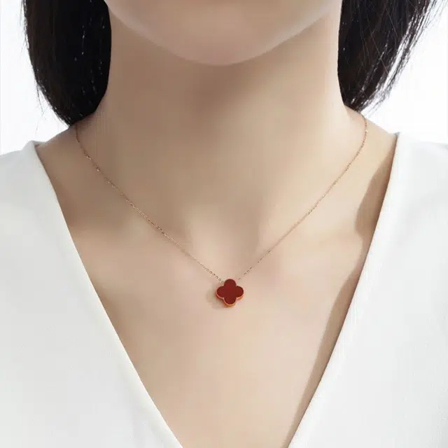 水贝 幸运四叶草 双面佩戴设计花朵甜美少女可爱新中式国潮日常通勤百搭 玛瑙 足银项链 女款