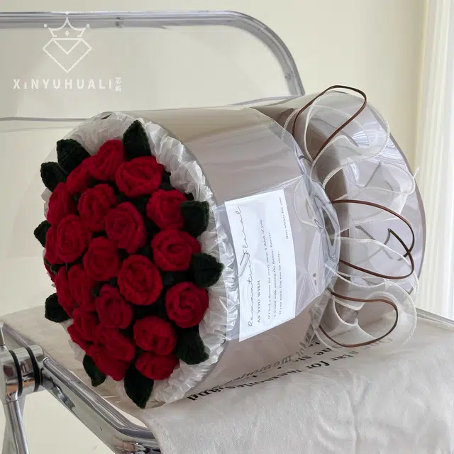 歌绒 成品针织毛线花多头泡泡 玫瑰花束 玩偶周边