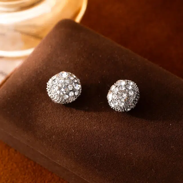 澜耀 气质个性时尚百搭精致闪钻潮流小众耳饰 合金 耳钉 女款