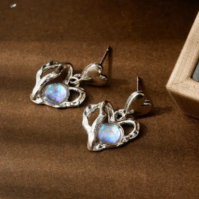 澜耀 银焰锁心 不规则扭纹爱心彩光 小众设计轻奢高级 铜合金 耳环 女款