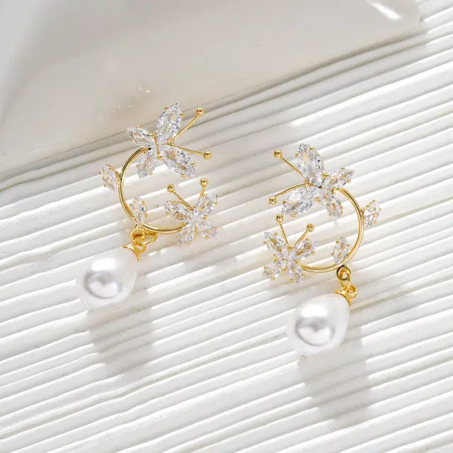 澜耀 气质蝴蝶环绕耳饰 时尚百搭少女法式轻奢超仙精致#好运 合金  耳环 女款