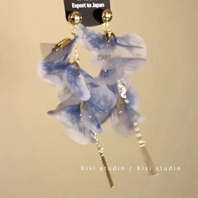 澜耀 冰蓝絮语 冰淬蓝色花朵人造水晶流苏  清冷风气质轻奢高级感耳饰#好运 铜合金 耳环 女款