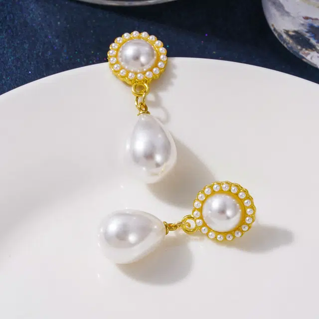 澜耀 鎏金 复古宫廷风水滴 轻奢优雅百搭 铜合金 仿珍珠 耳环 女款