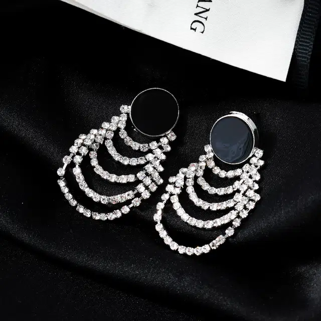 澜耀 黑韵钻链 复古满钻链条流苏夸张 合金 耳环 女款