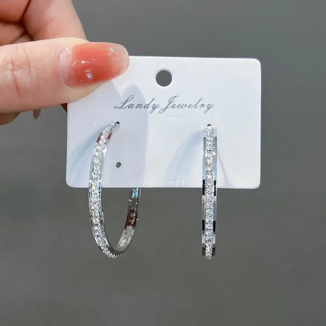 澜耀 银河极简  奢华耳饰 气质潮流 铜合金 耳环 女款