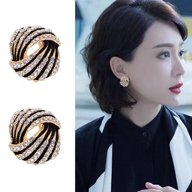 澜耀 黑金旋钻 复古螺旋条纹镶钻 个性网红气质高级感耳饰 铜合金 耳环 女款