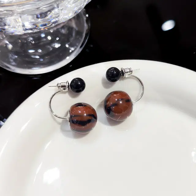 澜耀 气质咖色珠珠 时尚百搭复古小众简约精致耳饰 合金 耳环 女款