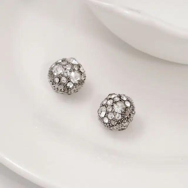 澜耀 气质个性时尚百搭精致闪钻潮流小众耳饰 合金 耳钉 女款