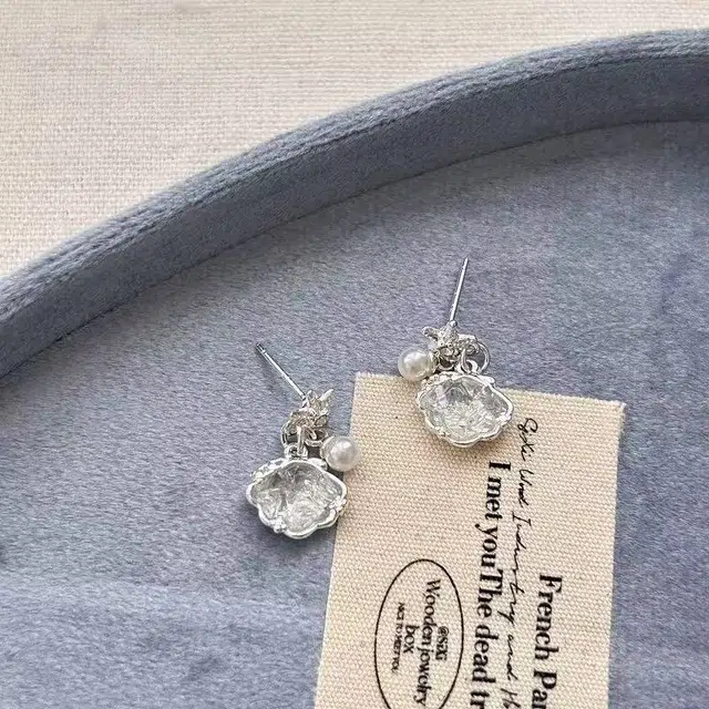 澜耀 银芒冰晶蕊 日韩精灵风小花上班精致 铜合金 耳环 女款