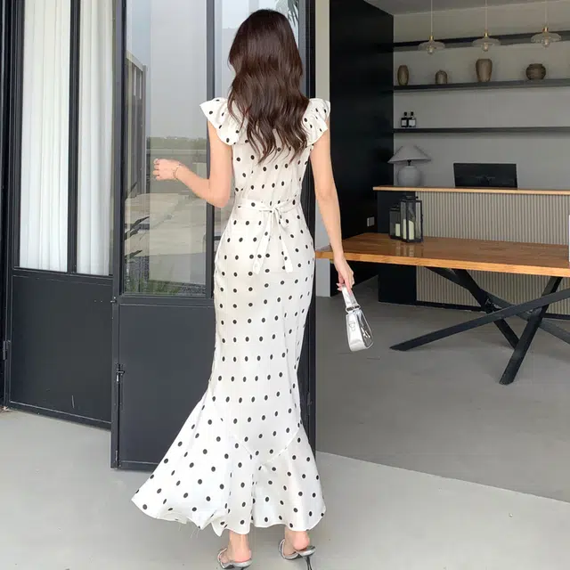 小菊川栗 荷叶边韩系收腰鱼尾包臀无袖连衣裙 女款 波点裙