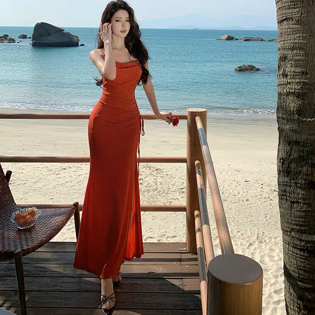 小菊川栗 精致主义温柔气质收腰交叠吊带连衣裙 女款 落日红